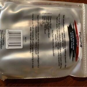 Brand new rare and collectible travel set make up brushes with cosmetic Posh